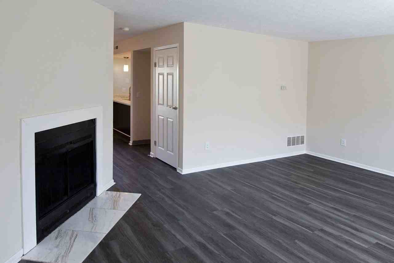 Park Club Townhomes - Photo 5 of 24