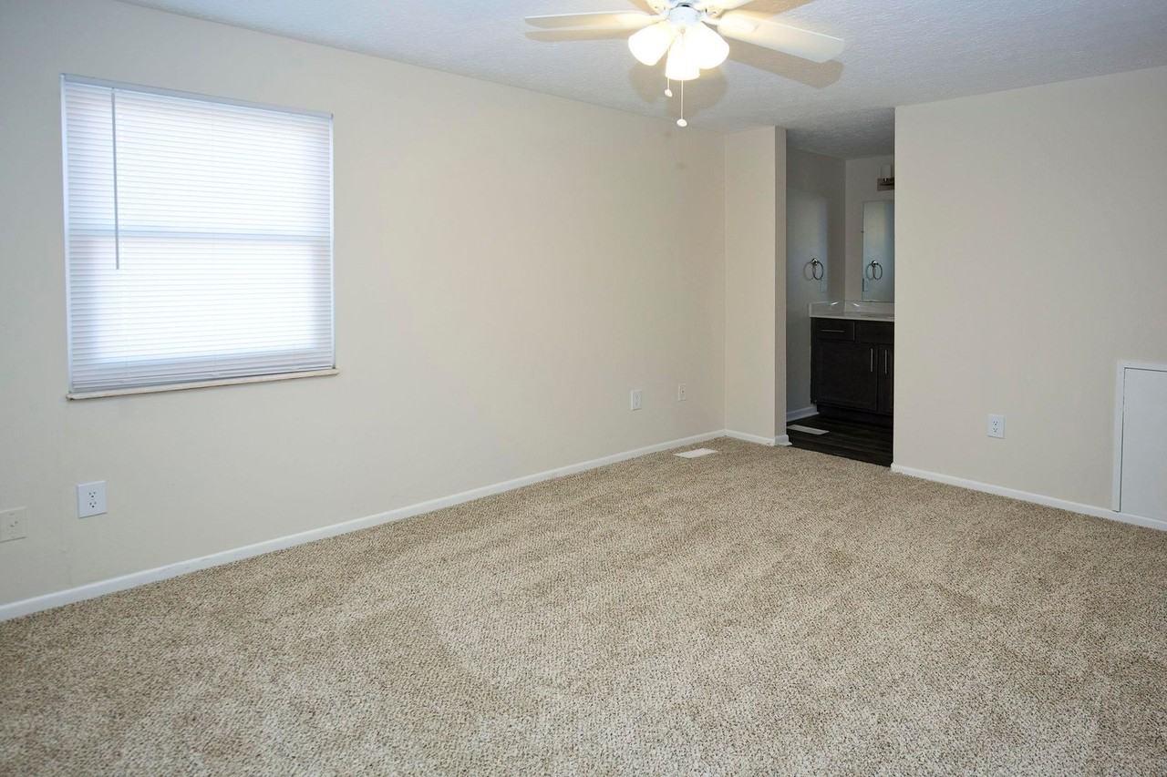 Park Club Townhomes - Photo 7 of 24