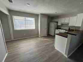 815 Bracewood Cir #D - Photo 1 of 1