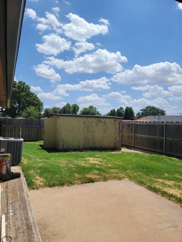 312 Rosanne St #1 - Photo 2 of 24