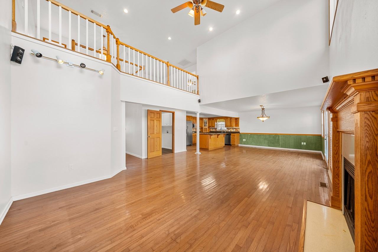115 Springbrook Pt #1 - Photo 7 of 31