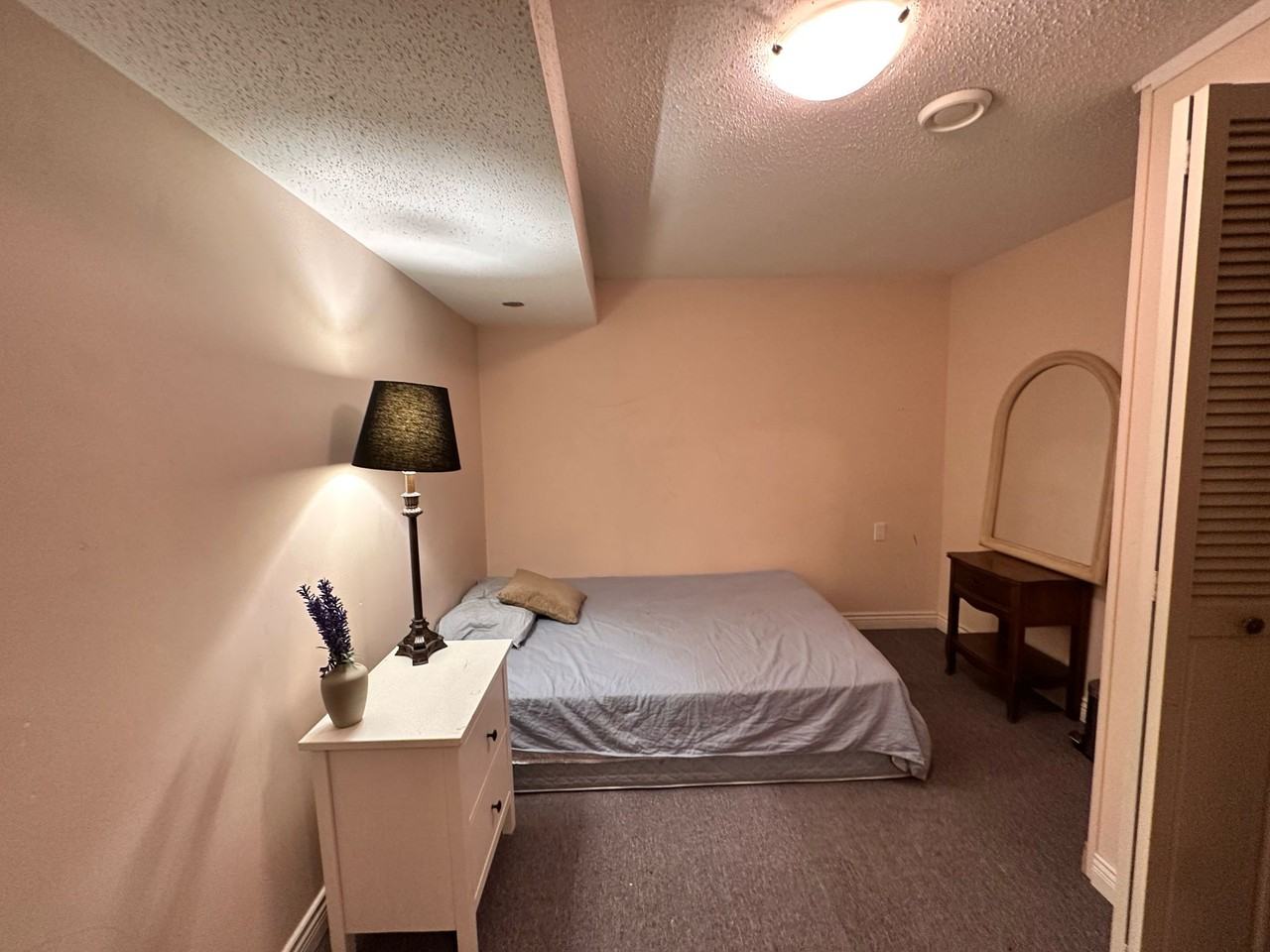 589 Foster Avenue - Photo 7 of 8