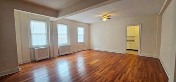 featured image of 3925 Beech Ave