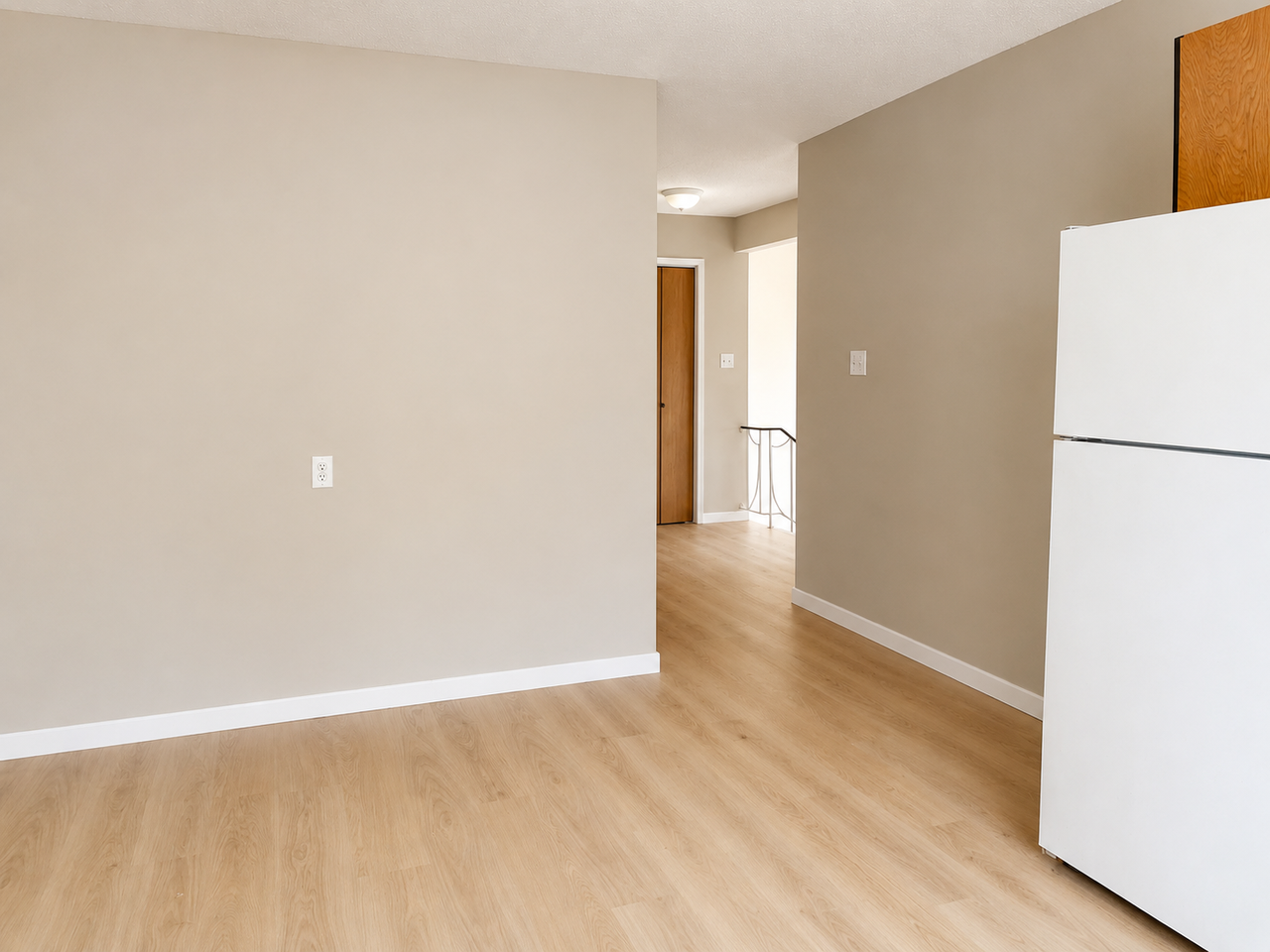1009 Mckinnon Dr Ne - Photo 2 of 15
