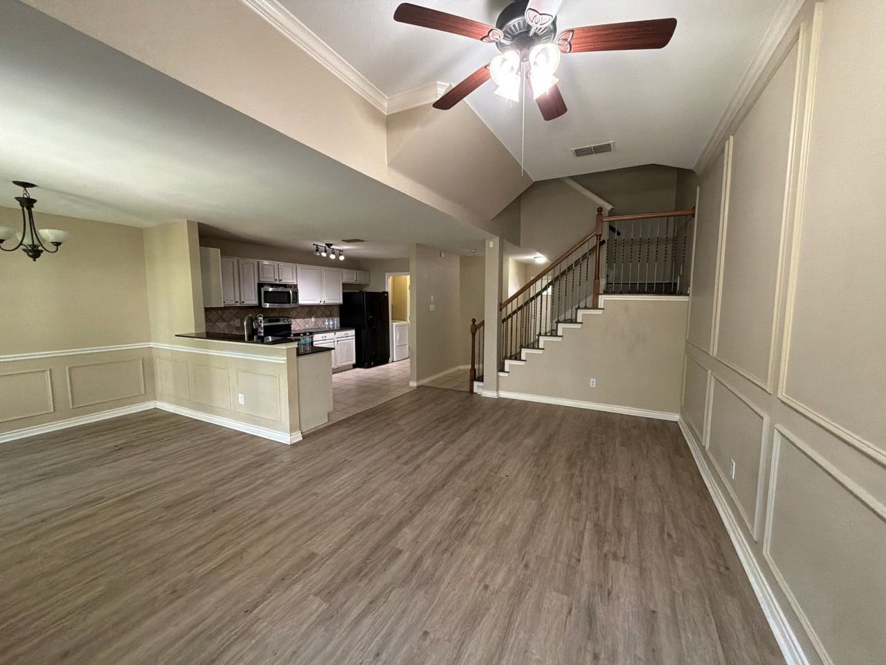 12604 Oceanside Dr - Photo 3 of 41