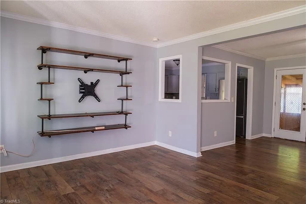 3706 Westfield St - Photo 2 of 25