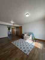 featured image of 275 Woodridge Ct
