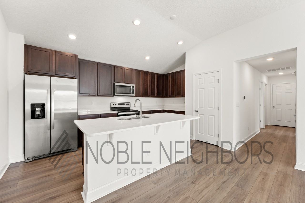 2907 Lucille Ln #1 - Photo 5 of 20