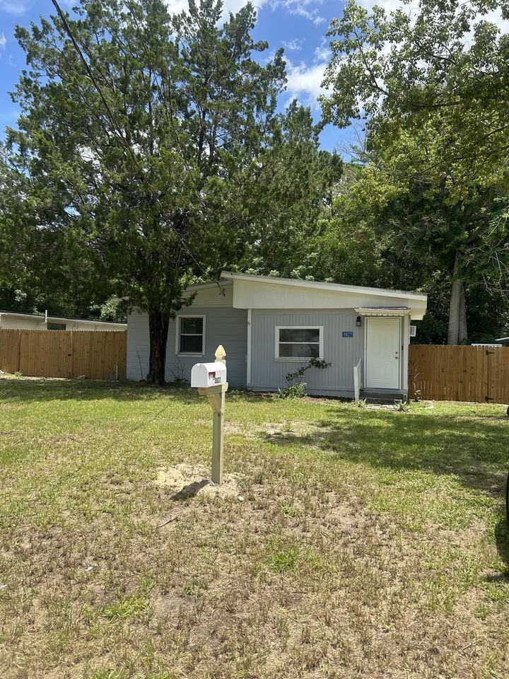 3827 Eve Dr W #1 - Photo 2 of 11