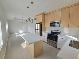 featured image of 1019 N Woodson Ave