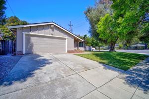 featured image of 5607 Goldfield Dr #1