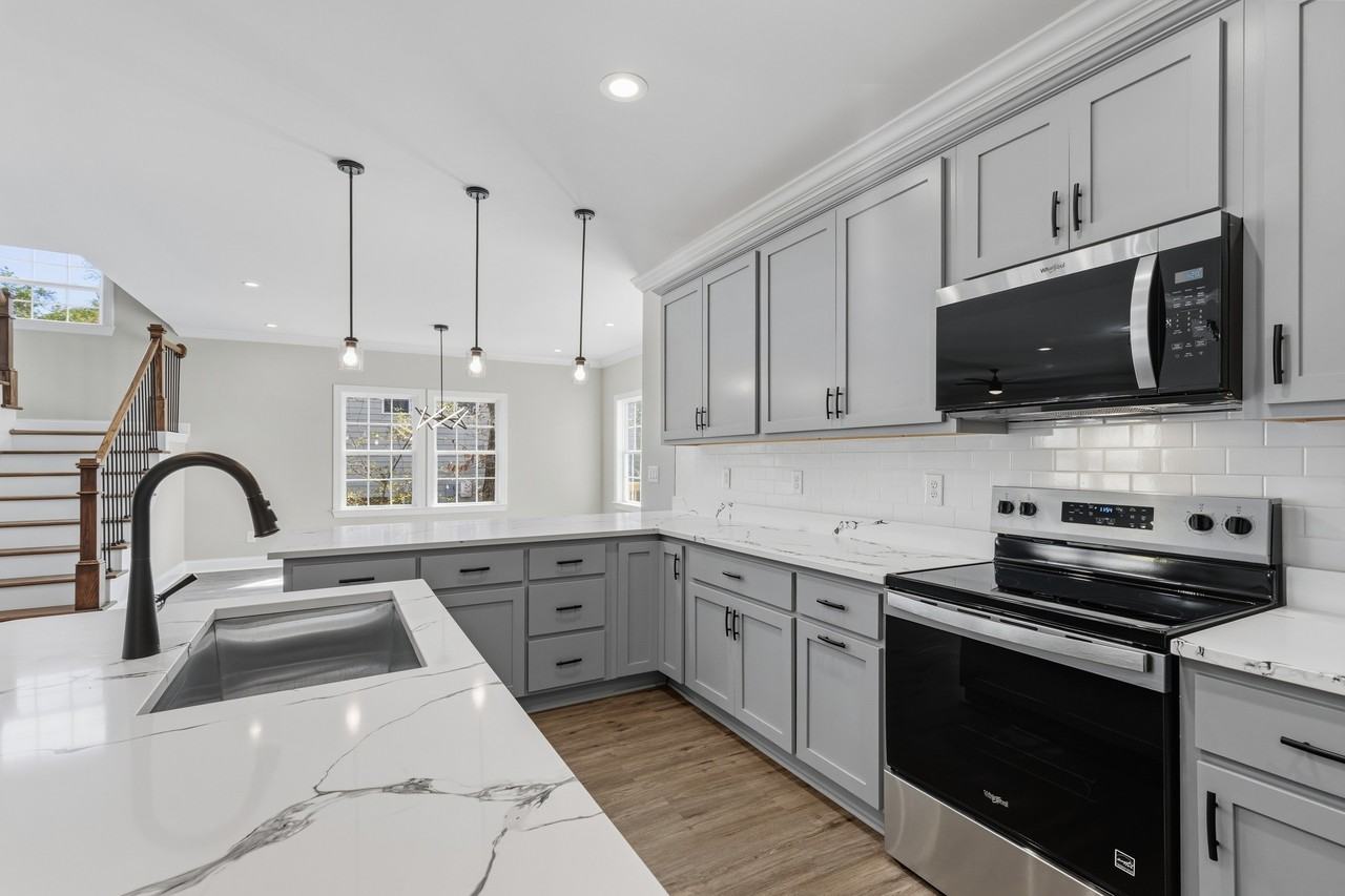 938 Mclamb Dr #1 - Photo 6 of 7