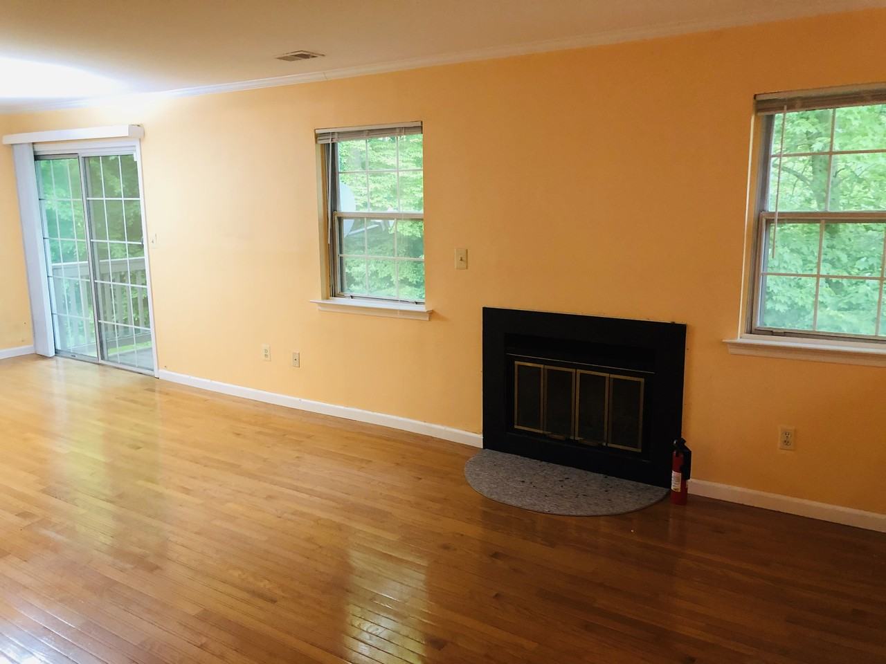 6122 Cedar Court #6122 - Photo 7 of 28