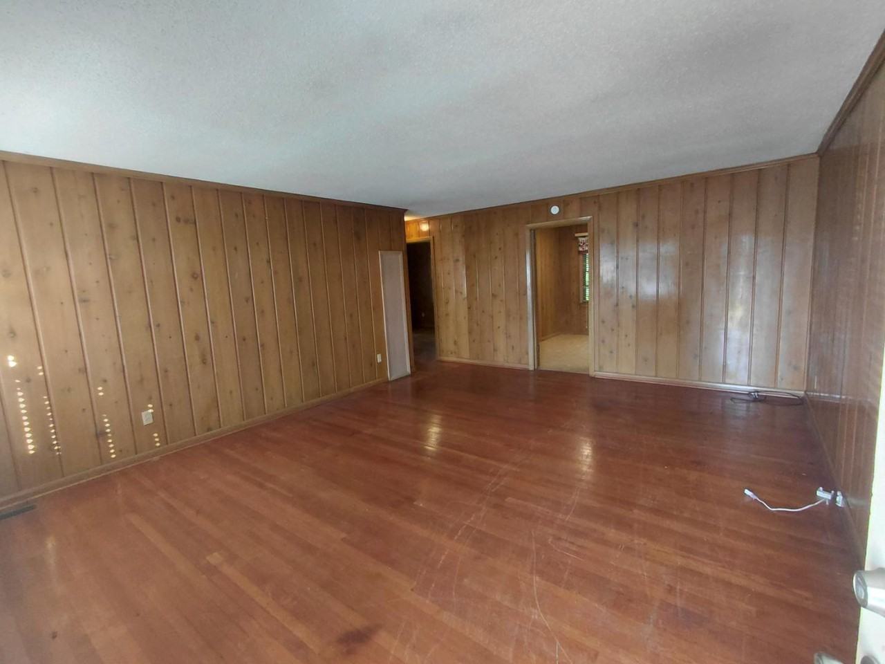 1507 Brennen Rd - Photo 4 of 10