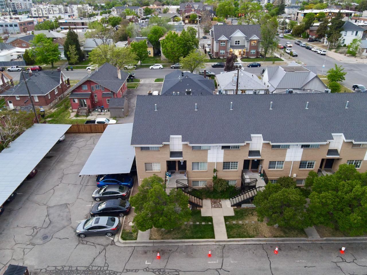 136 E 400 N - Photo 3 of 16