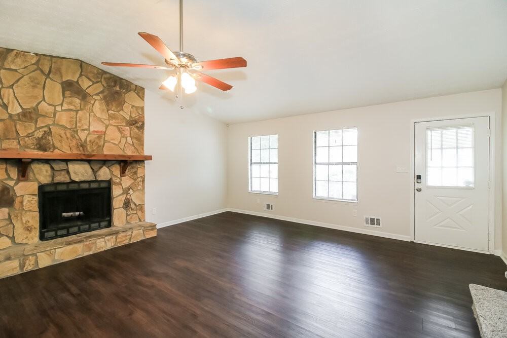 127 Gristmill Ct - Photo 5 of 17