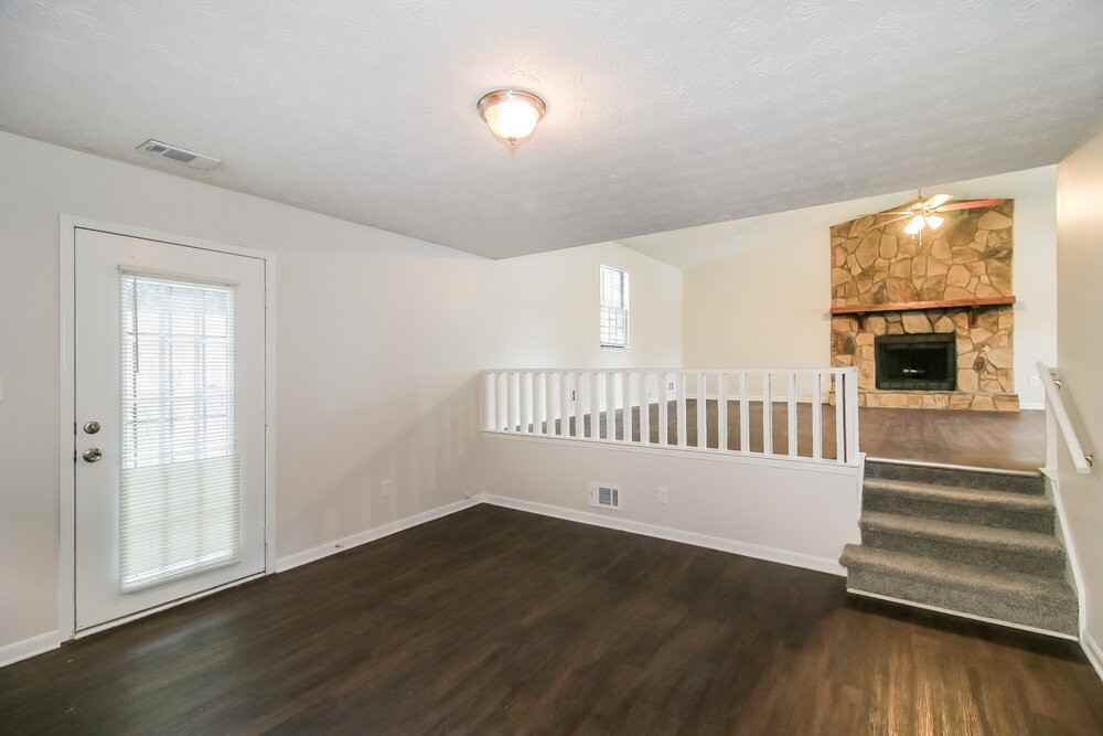 127 Gristmill Ct - Photo 7 of 17