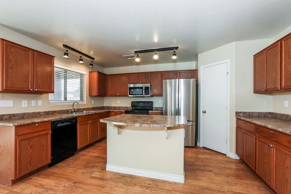 4332 S Ponderosa Dr - Photo 6 of 17