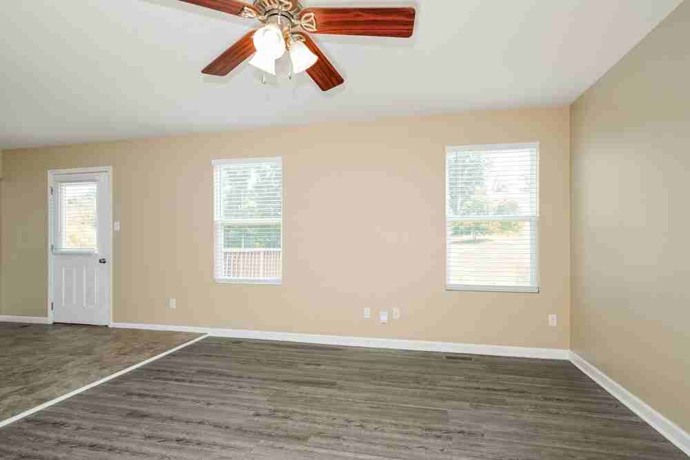 1202 Liberty Xing - Photo 5 of 17