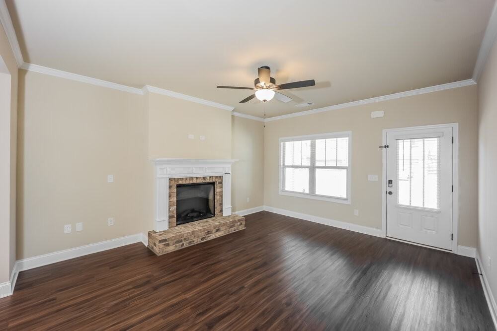 2386 Walker Dr - Photo 5 of 17