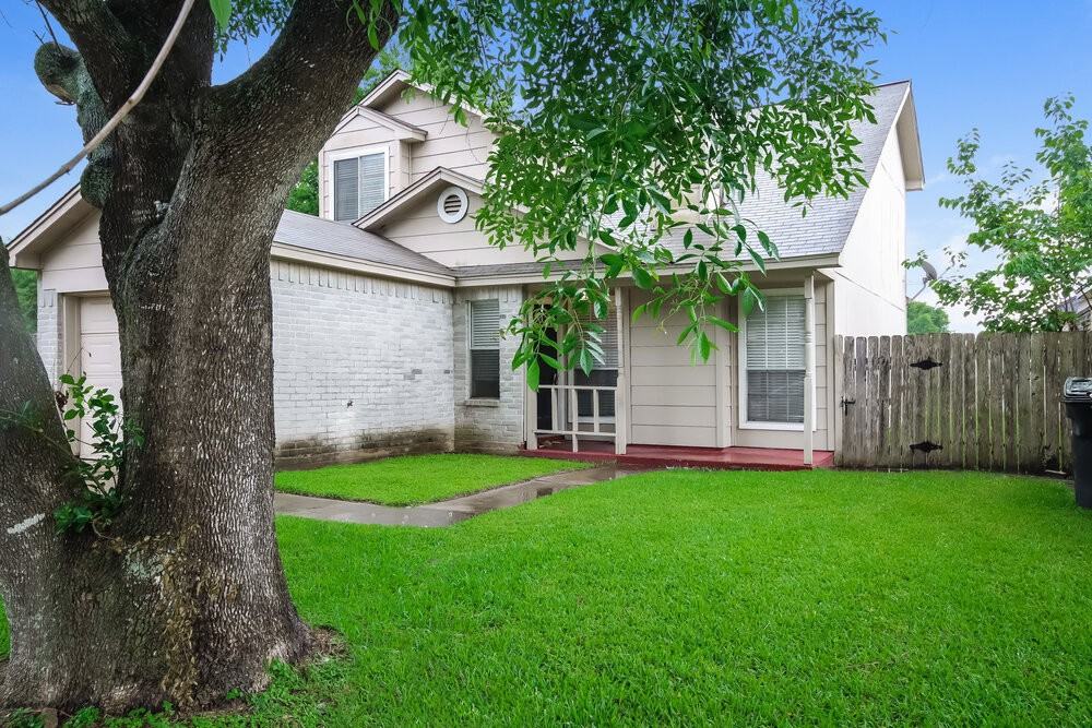 16111 Rosenridge Dr - Photo 2 of 25