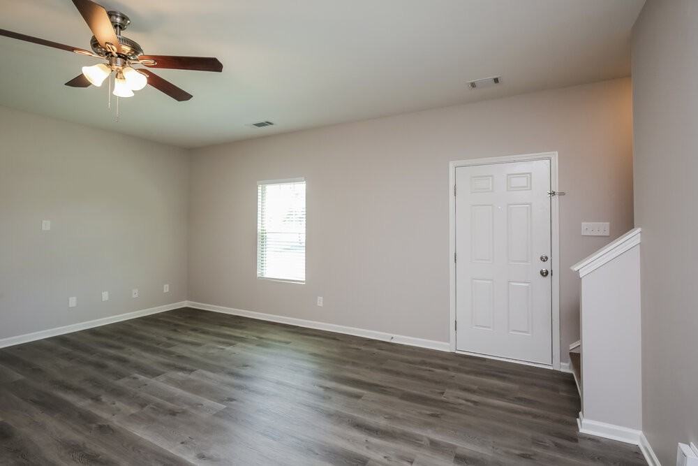 643 Nonsuch Way - Photo 7 of 18