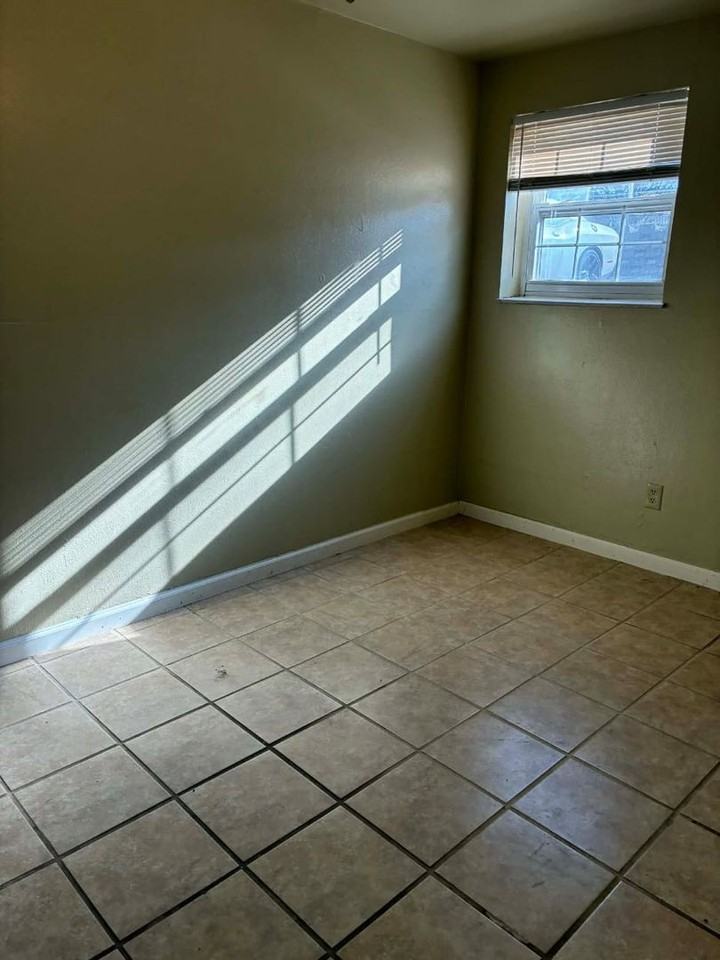 Gravois Apartments LLC - Photo 7 of 15