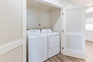 featured image of 1387 Creston Rd