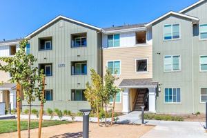 featured image of 1387 Creston Rd