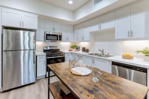 featured image of 1387 Creston Rd