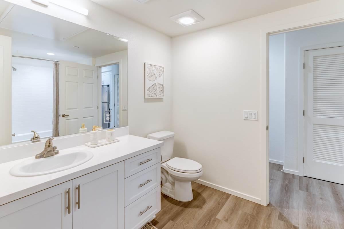 1387 Creston Rd - Photo 3 of 40
