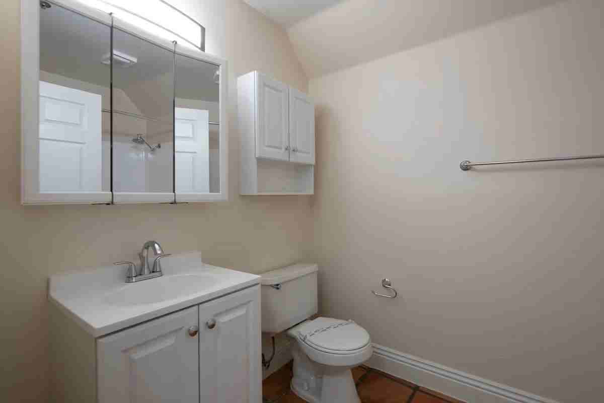 229 16th St - Photo 5 of 29