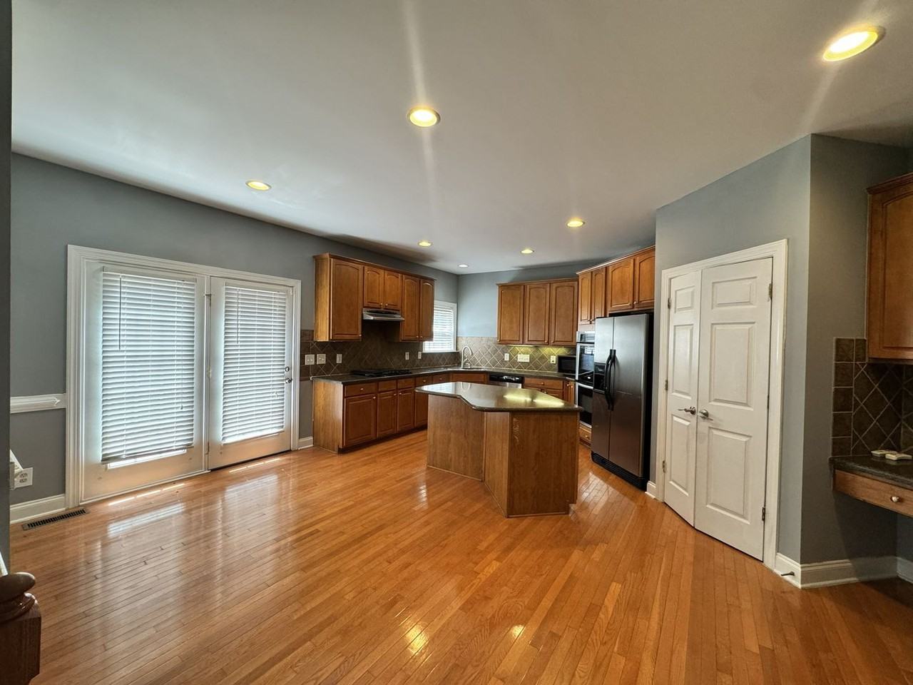 515 Hannah Mckenzie Dr - Photo 6 of 37
