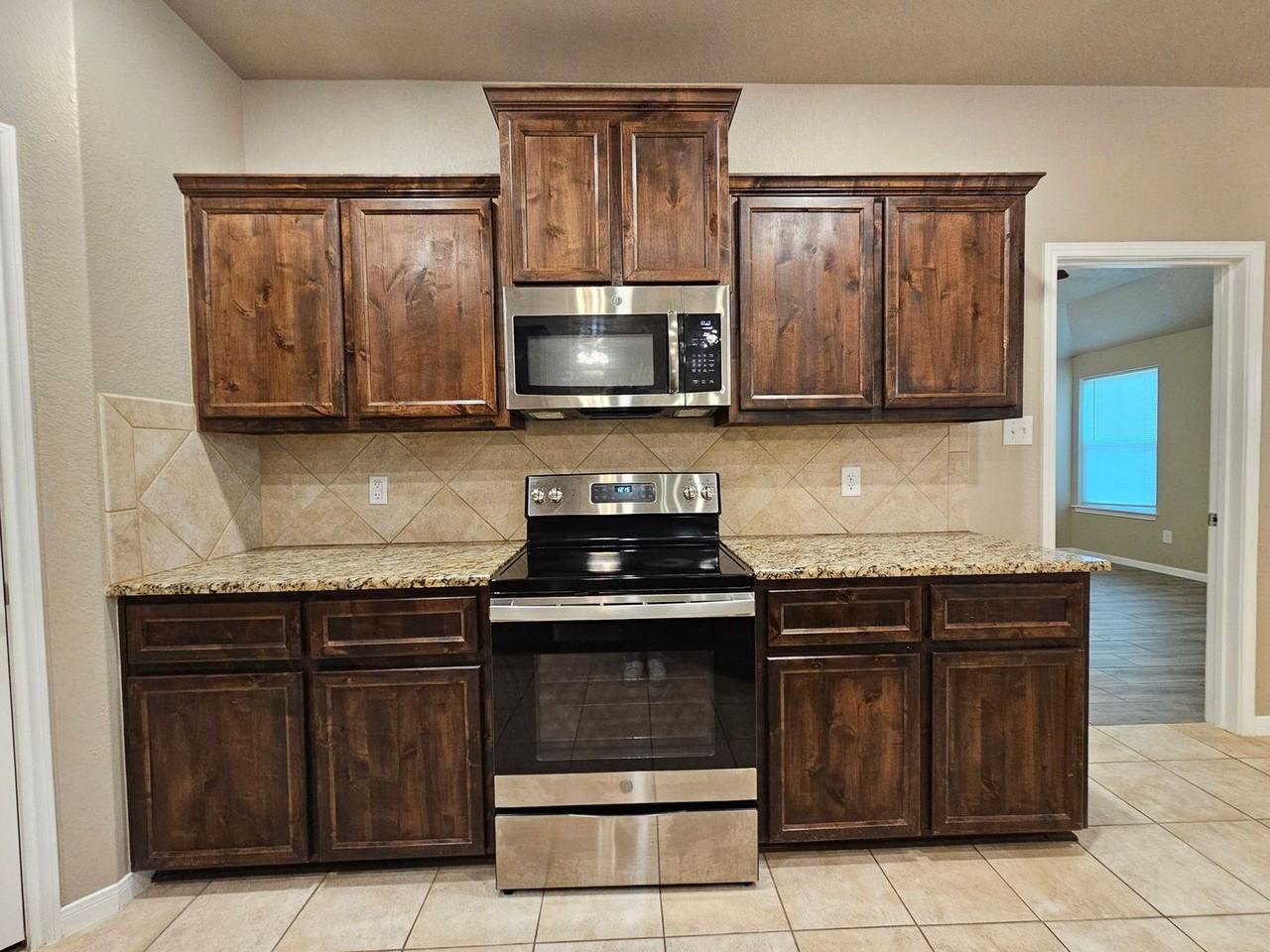 5010 Charles Loop - Photo 4 of 18
