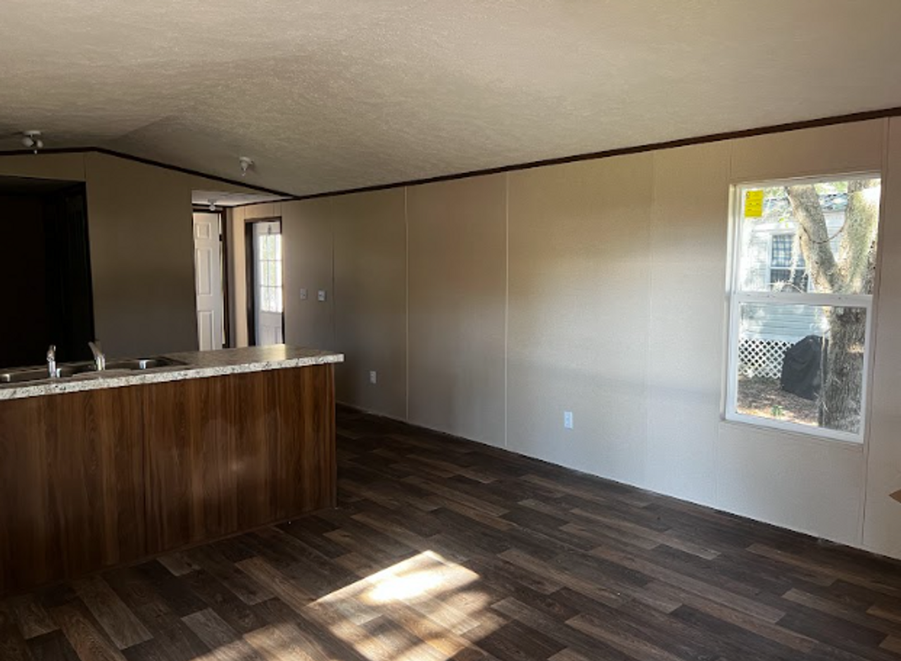 7017 Silver Lake Dr - Photo 5 of 7