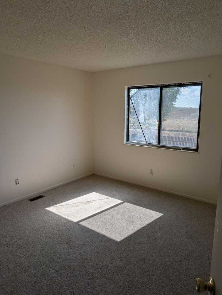 6675 Brook Forest Dr - Photo 5 of 10