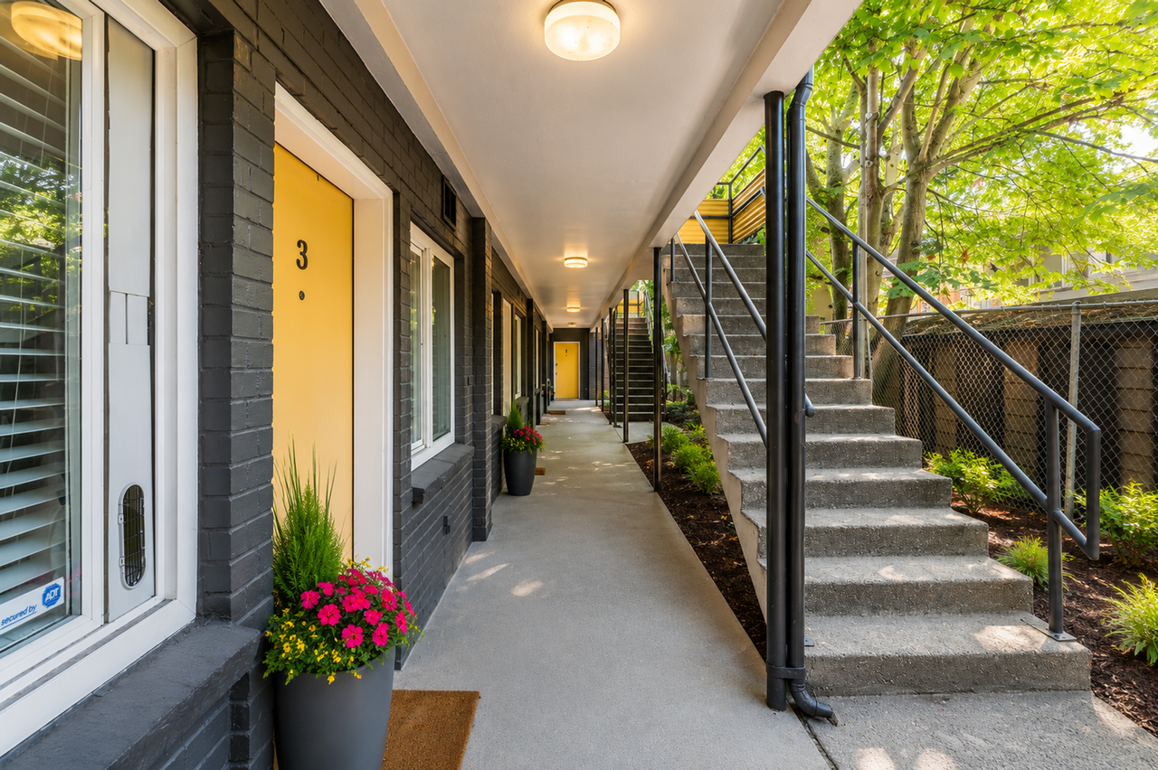 Eleanor Apartments - Photo 2 of 25