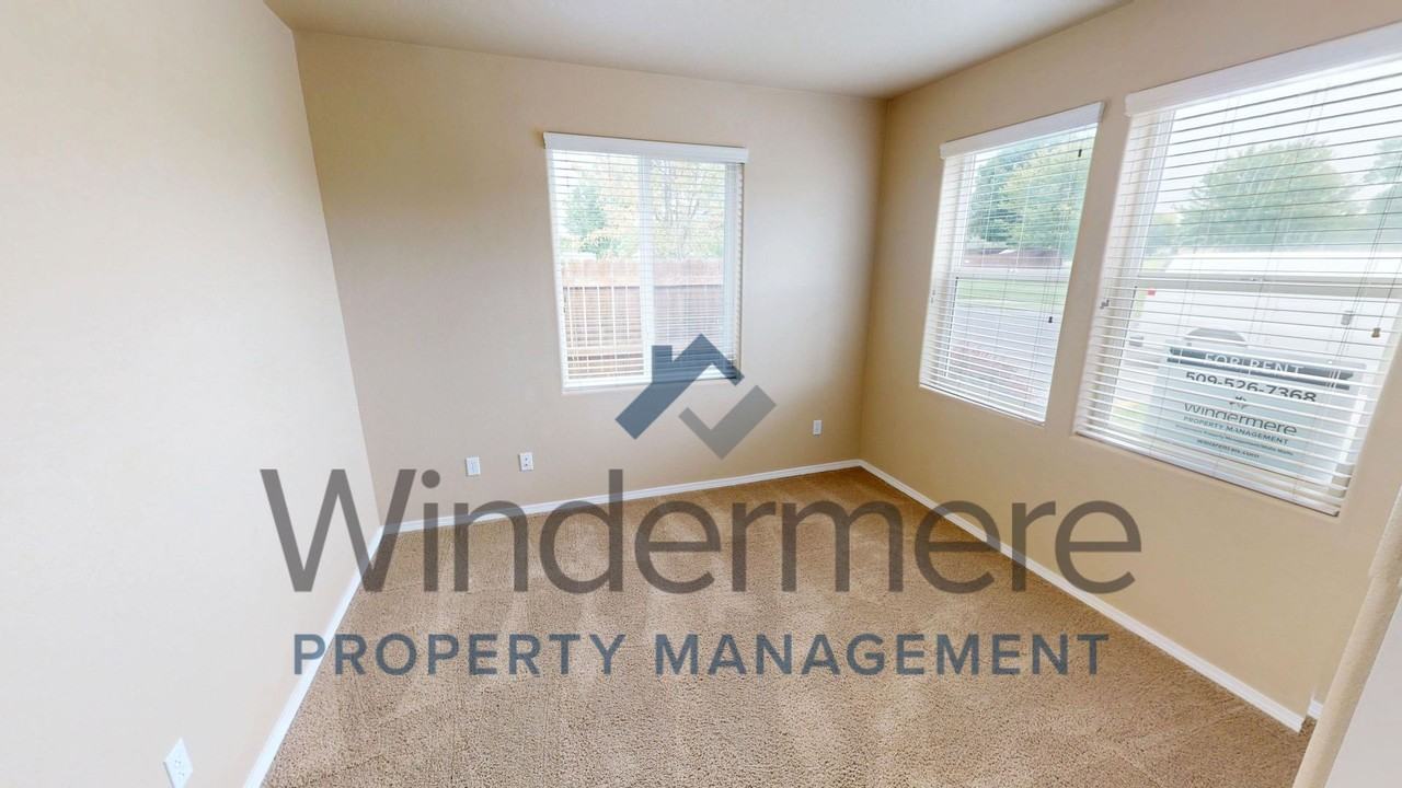 212 Sw Doans Ave - Photo 4 of 15