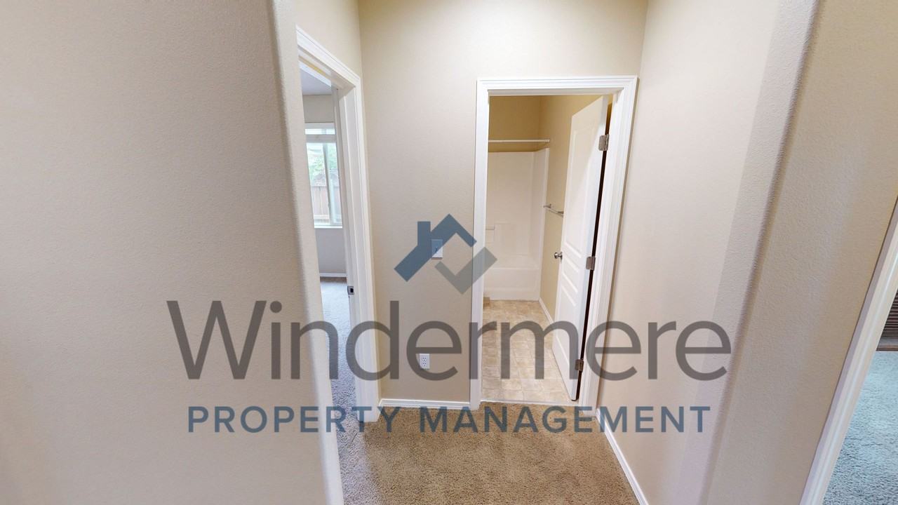212 Sw Doans Ave - Photo 5 of 15