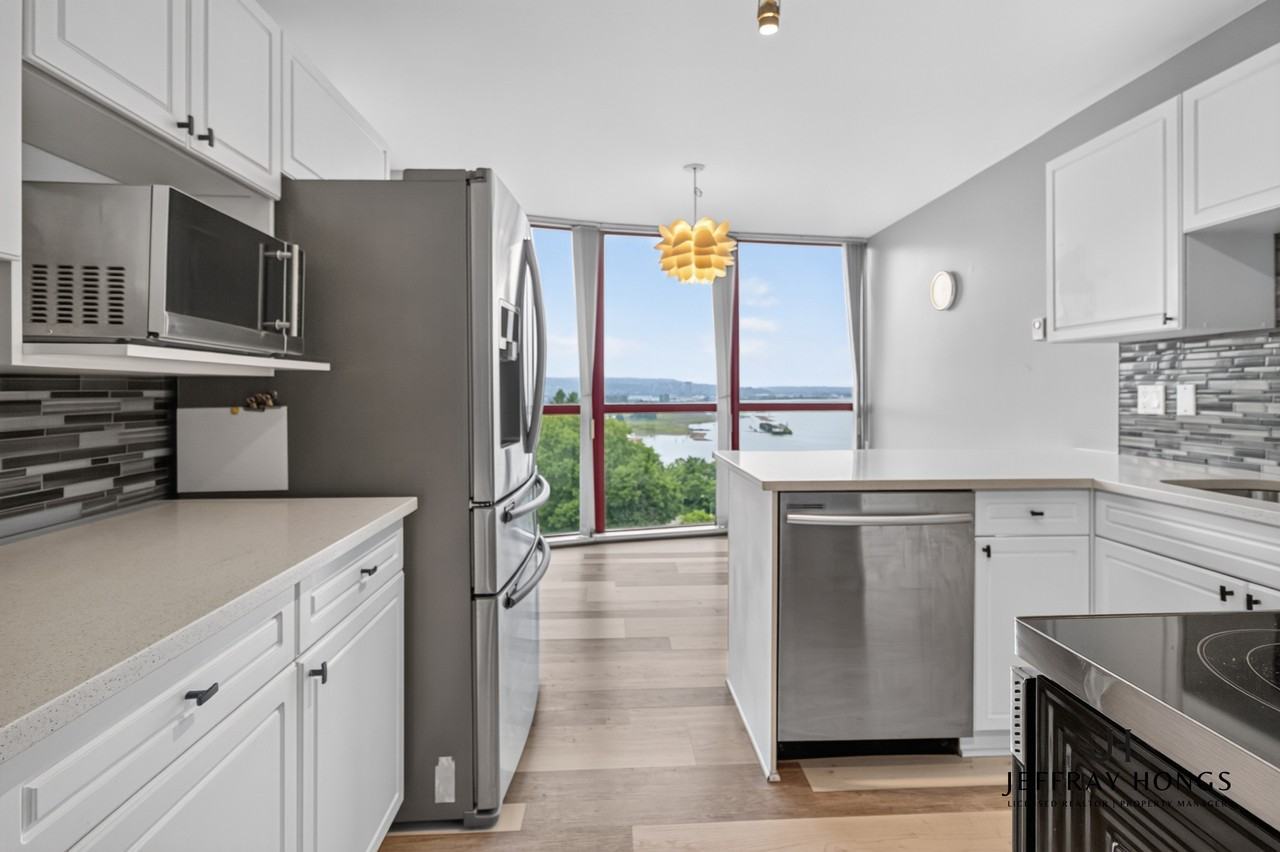 38 Leopold Place #901 - Photo 7 of 31