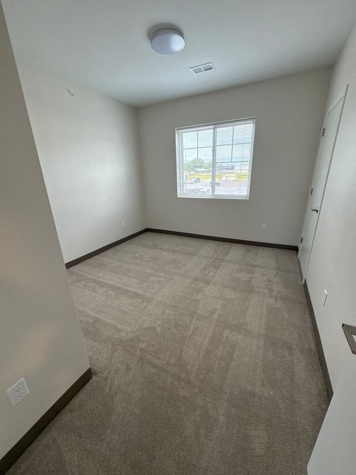 Windom Landing - Photo 3 of 25