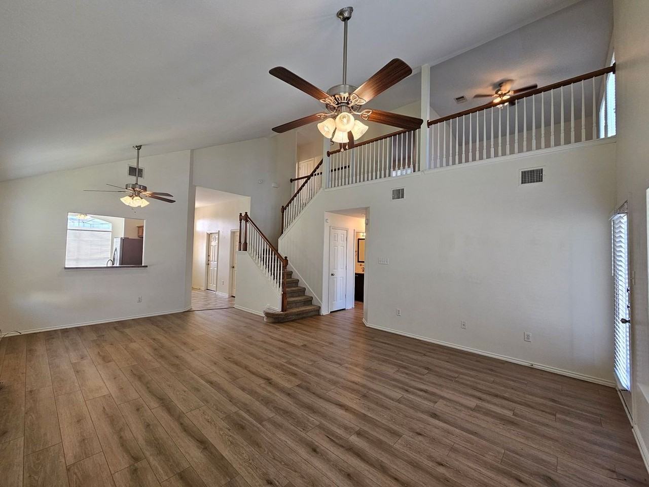 5311 Bridgewood Dr - Photo 7 of 25