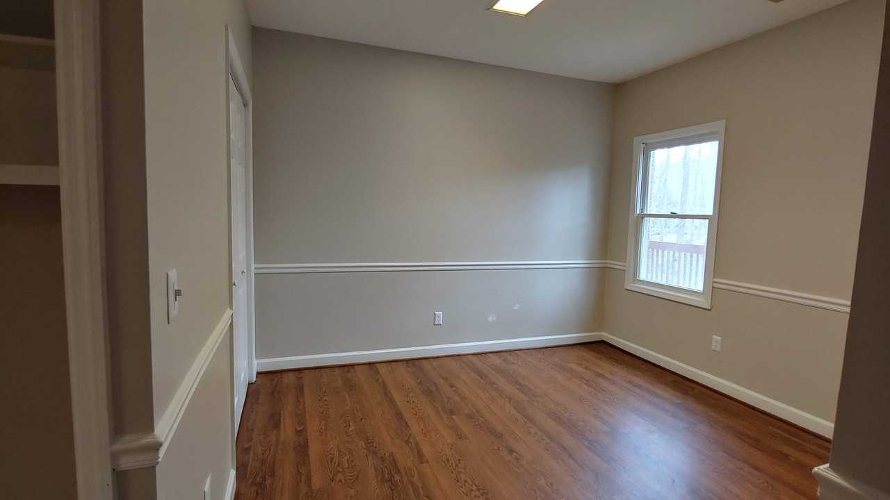 lexington garden apartments - Photo 2 of 17