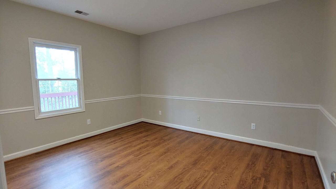 lexington garden apartments - Photo 3 of 17