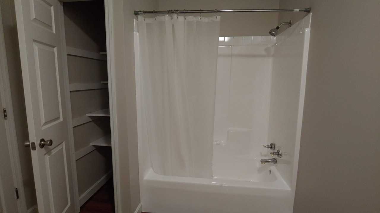 lexington garden apartments - Photo 4 of 17