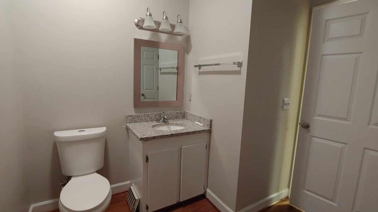 lexington garden apartments - Photo 6 of 17