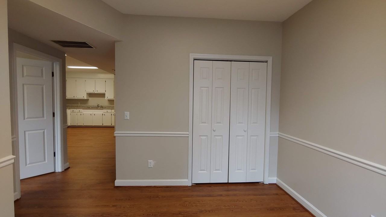 lexington garden apartments - Photo 7 of 17