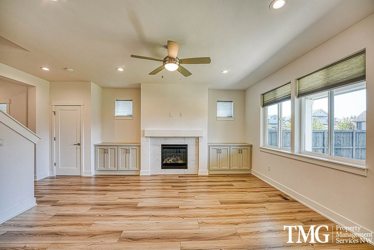 13715 Ne 100th St - Photo 2 of 47