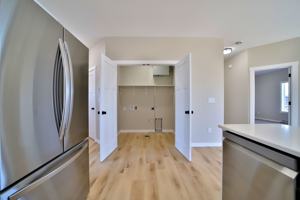 featured image of 781 Palomino Ave W