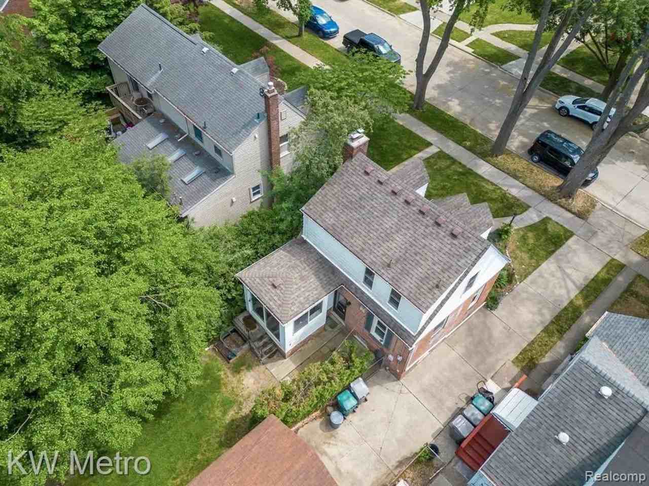 21530 Olmstead St - Photo 3 of 18